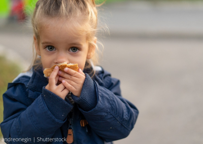Piccolo piatto, grande impatto: Buy Better Food lancia una campagna per pasti scolastici sani